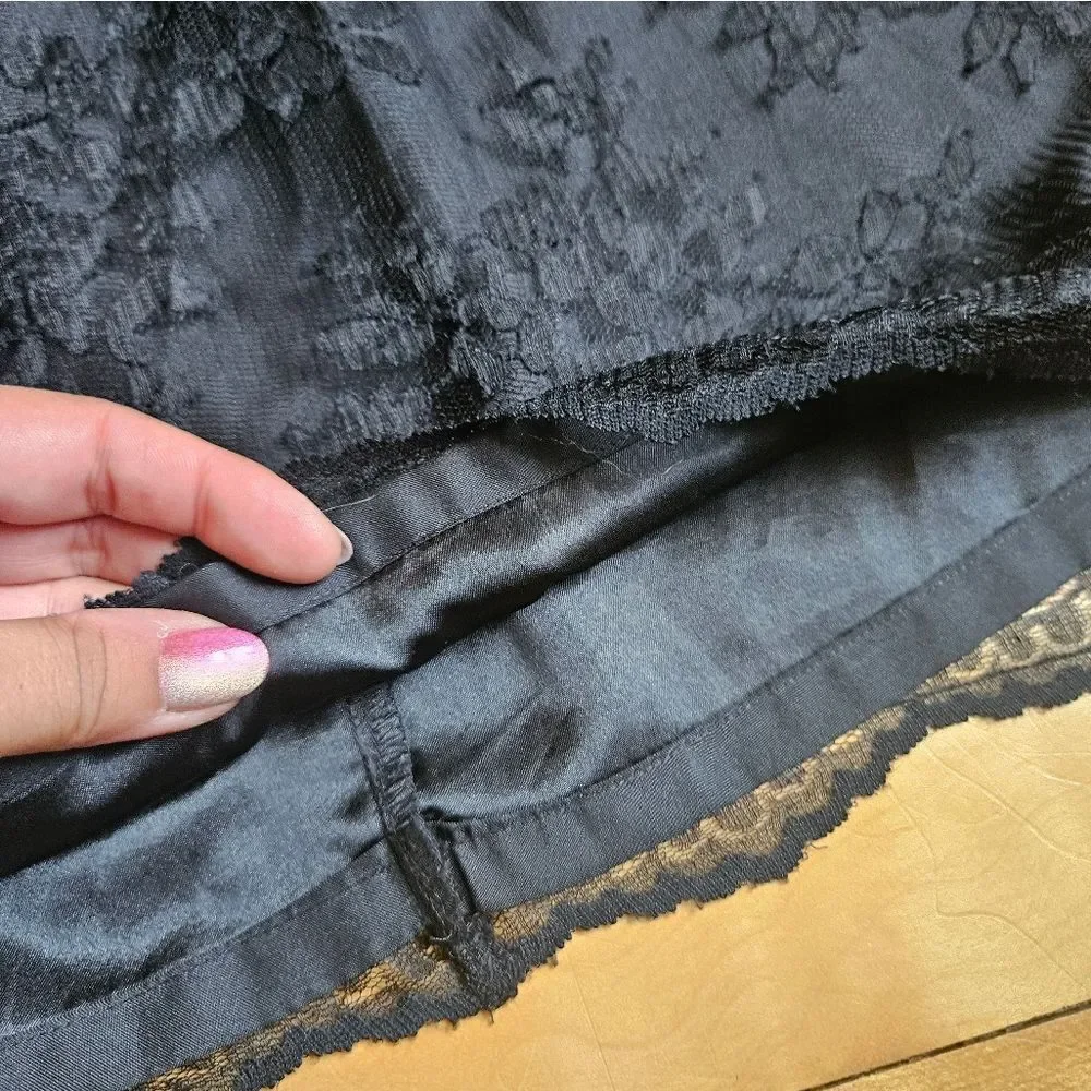Vinatge BCBCMaxazria Black Lace Skirt